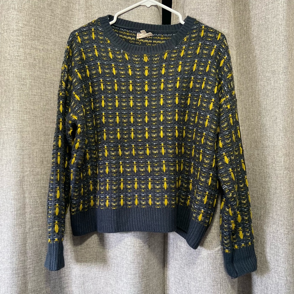 Hem & Thread Knit Patterned Sweater - Picture 1 of 2